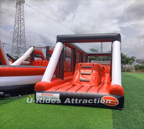  Открытый надувной батутный парк, парк препятствий, воин ниндзя бегает по надувной полосе препятствий для детей и взрослых.  Коммерческие мероприятия Хэллоуина